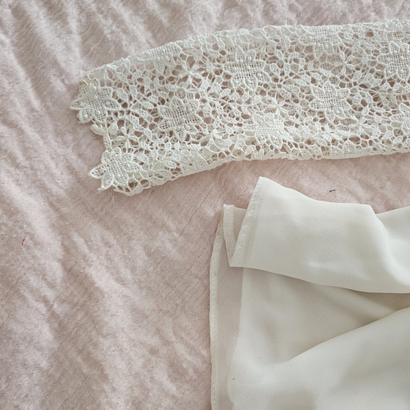 Zara Cream Lace Top - Picture 4 of 5